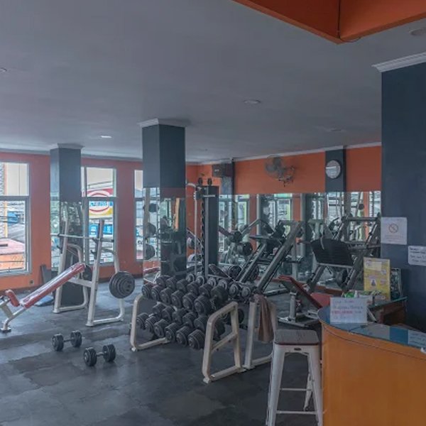Samson's Fitnes Center: Kesehatan yang Mengalir Seperti Sungai Cilacap